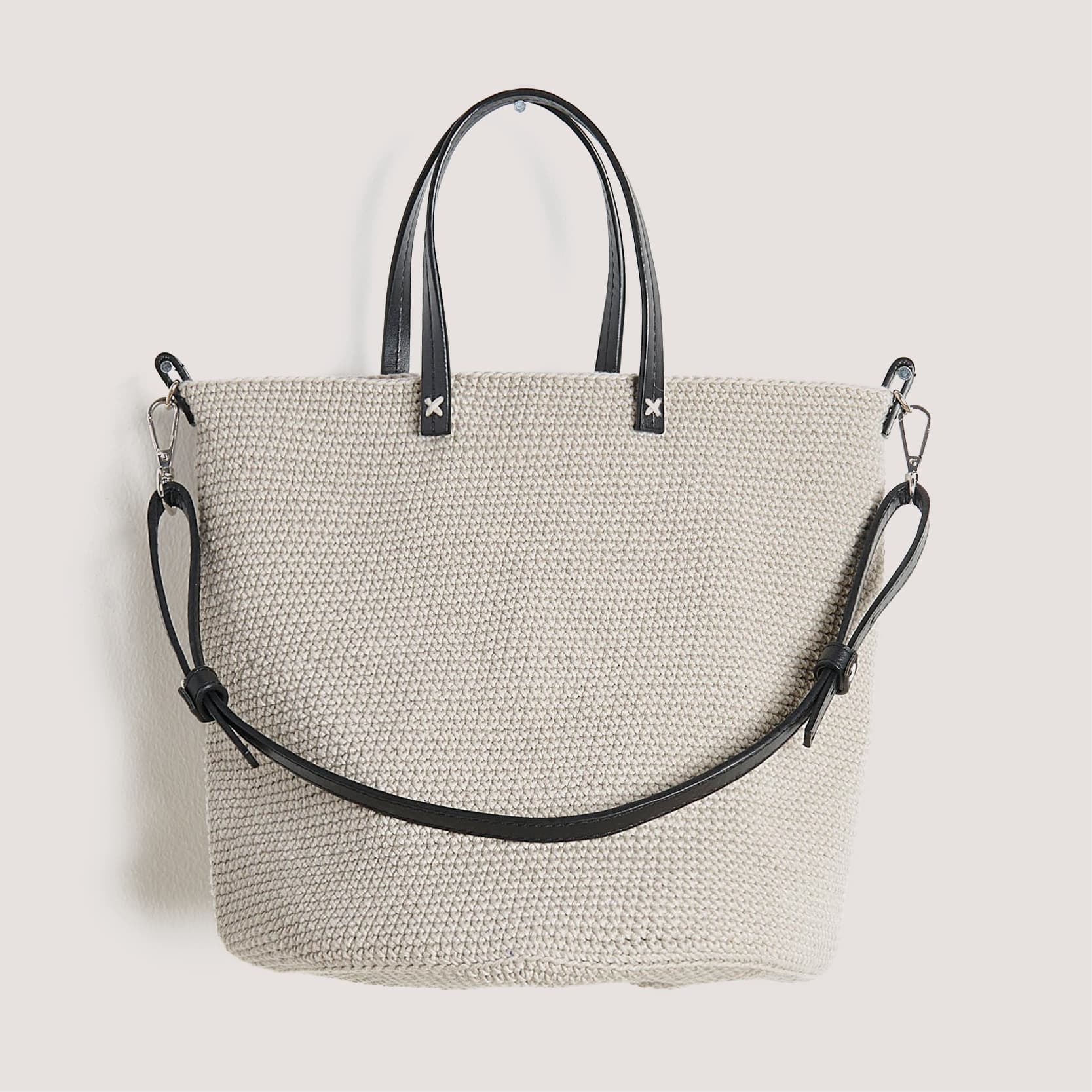 Gehäkelte Tasche: Modell 08 aus dem Heft Lovewool No. 18