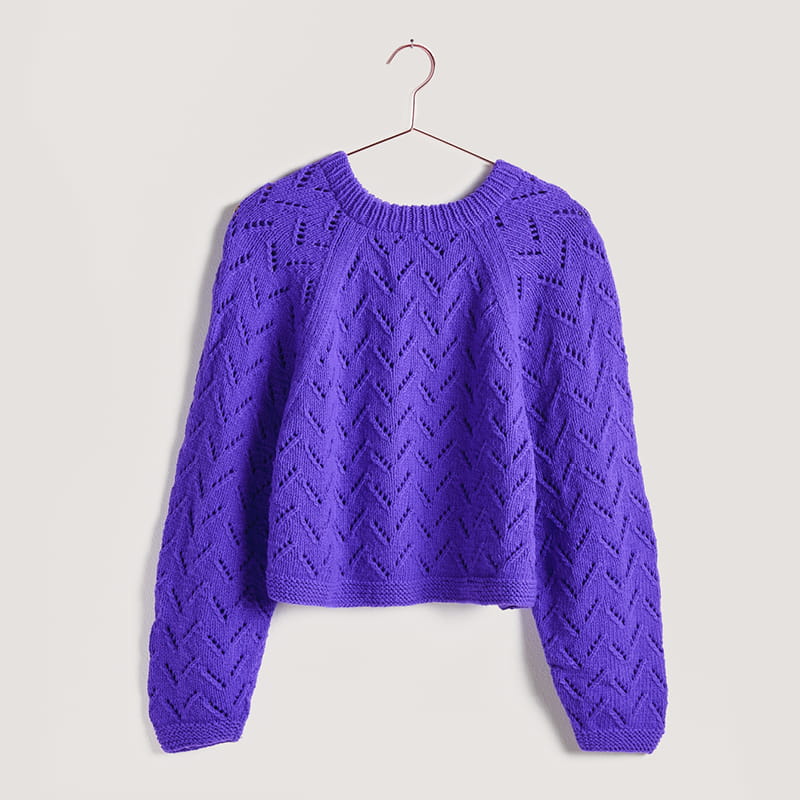 Gestrickter Pullover in Lila: Modell 12 aus dem Heft Vegan Cashmere