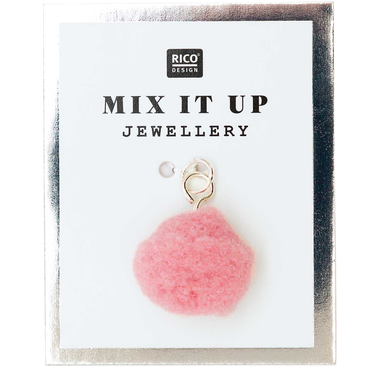 Mix it Up - Jewellery Mini-Pompon 12mm: Ein silber-lila Pompon von Rico Design auf einer Karte mit Schmuckverschluss.