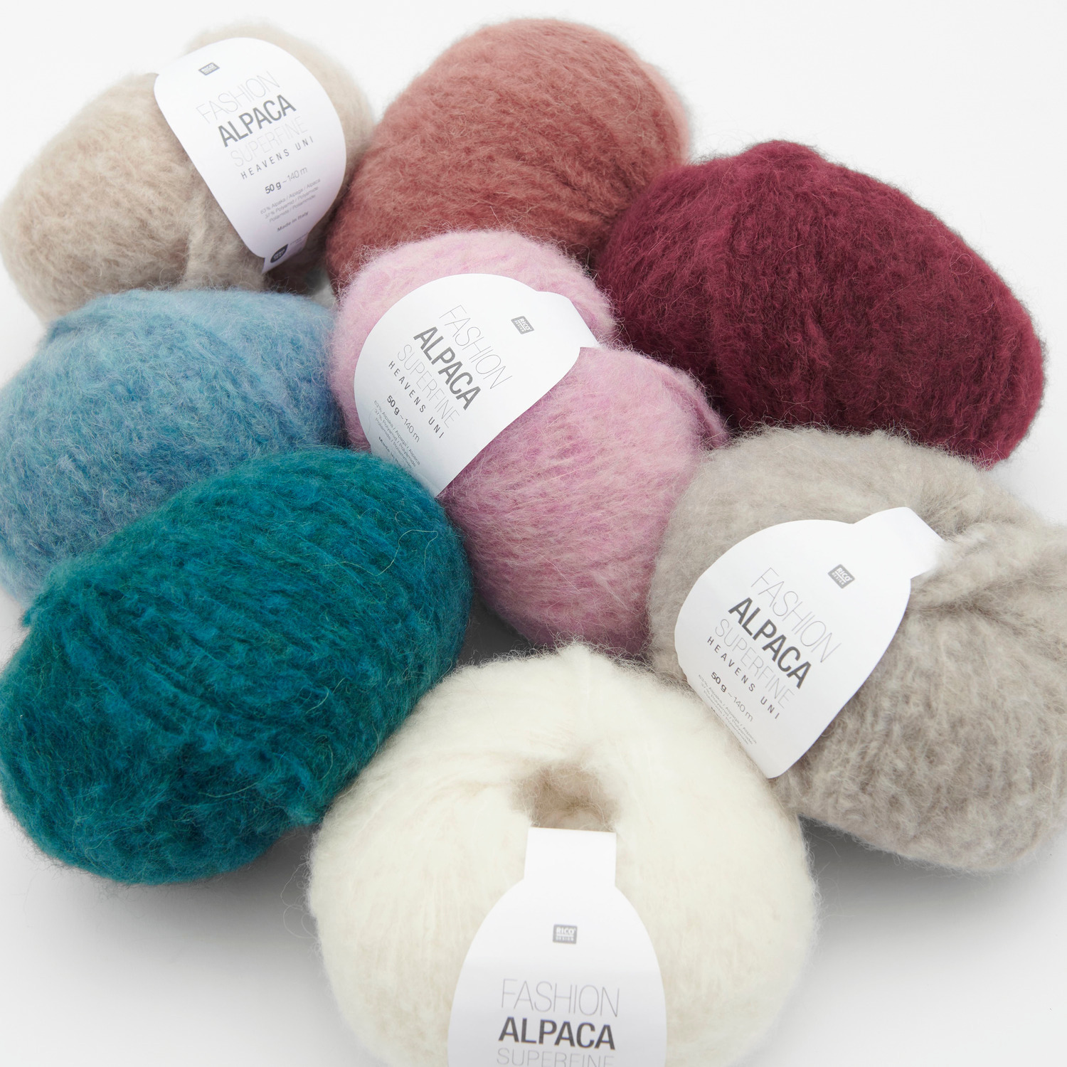 Fashion Alpaca Superfine Heavens Uni: Weiche Wollknäuel in verschiedenen Farben von Rico Design, ideal für Strickprojekte.