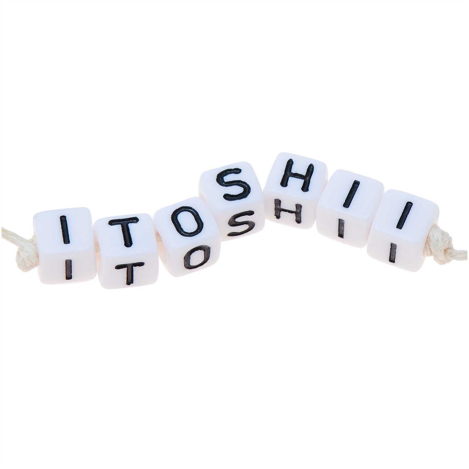 Itoshii Buchstaben Mix Würfel, 6x6x6mm, 99 Stück, zeigen schwarze Buchstaben auf weißen Würfeln. Ideal für kreative Projekte.