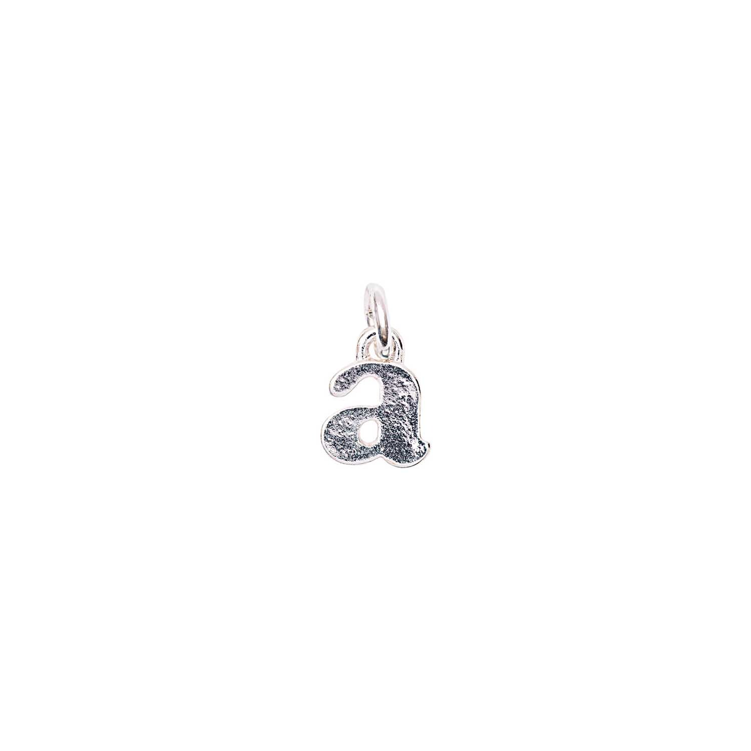 Anhänger Buchstabe A silber von Rico Design: Eleganter silberner Buchstabenanhänger in Form eines "A". Ideal für Schmuckliebhaber.