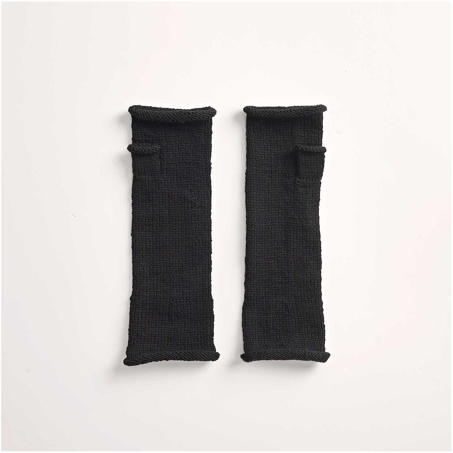 Gestrickte Stulpen: Modell 24 aus dem Heft Luxury Knits Winter Special