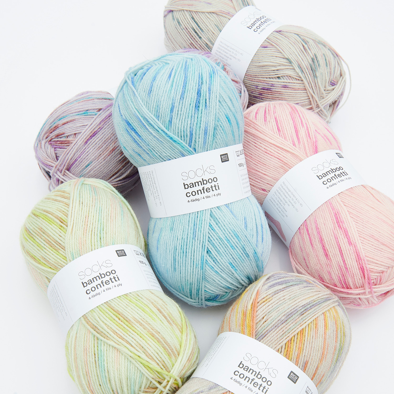 Superba Bamboo superwash: Bunte Garnknäuel in Pastelltönen von Rico Design, ideal für Strickprojekte.