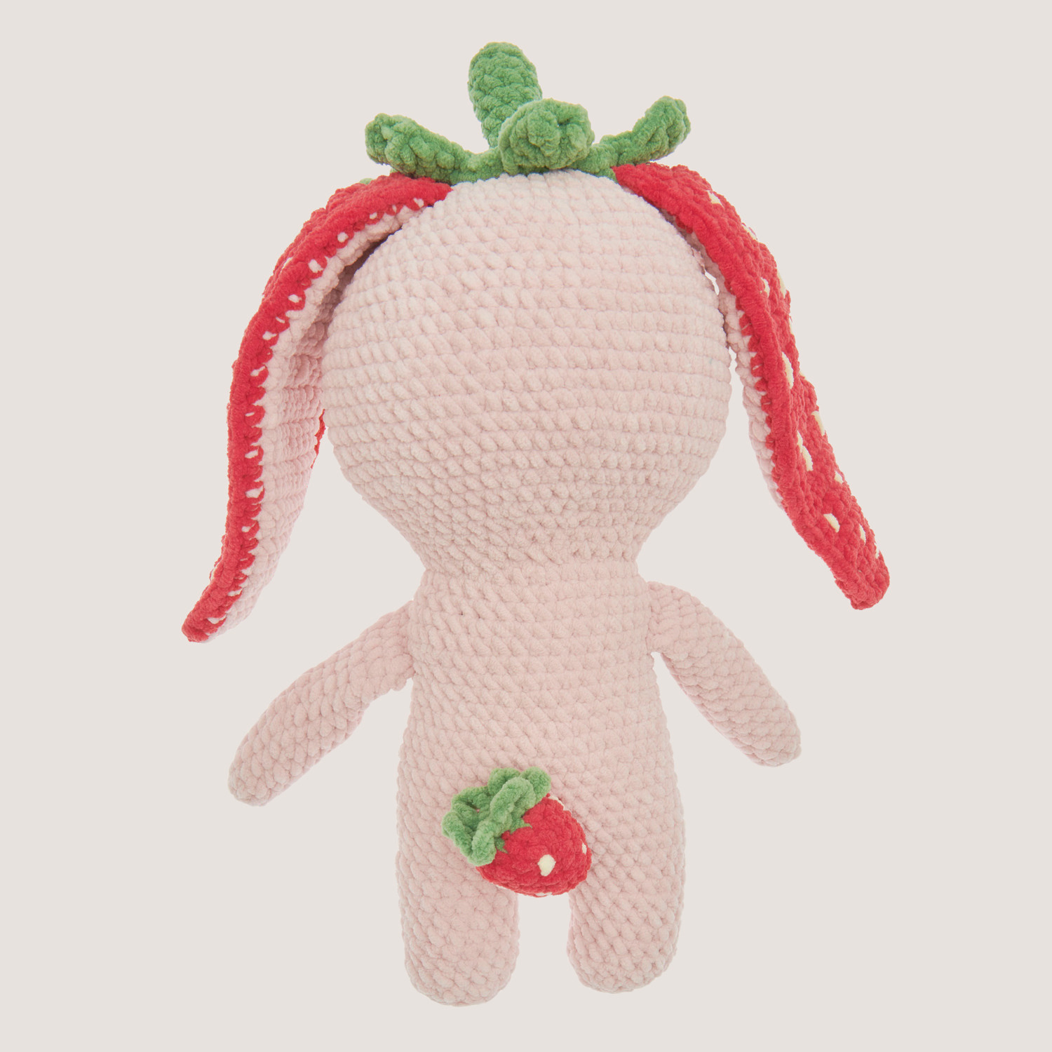 Häkelset Strawberry Bunny Modell 03 aus Chenillove Big Cuties von Rico Design