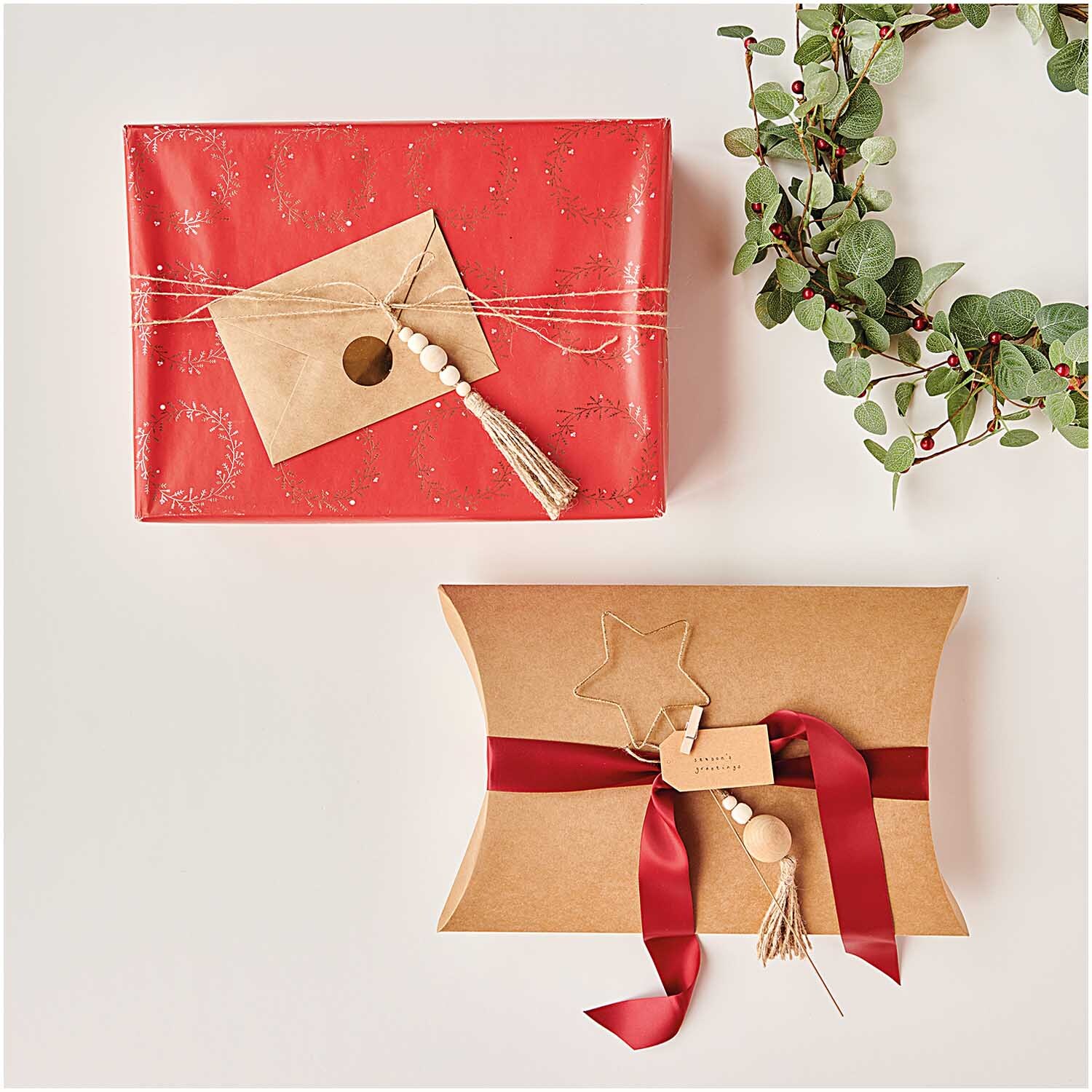 Deko-Tassel mit großer Holzperle natur 16cm von Rico Design