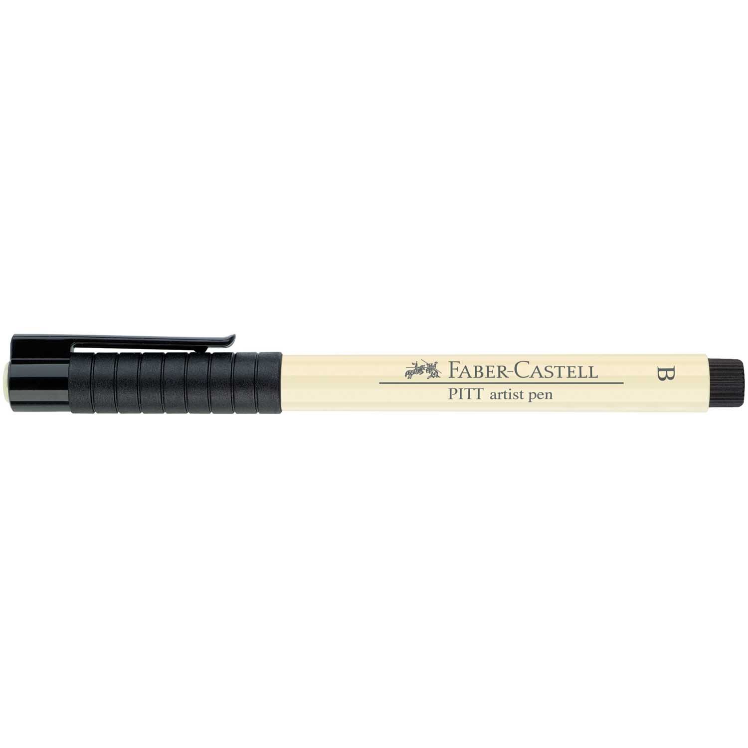 PITT artist pen brush von Faber Castell in Elfenbein, mit schwarzer Kappe und Griff, auf schwarzem Hintergrund.