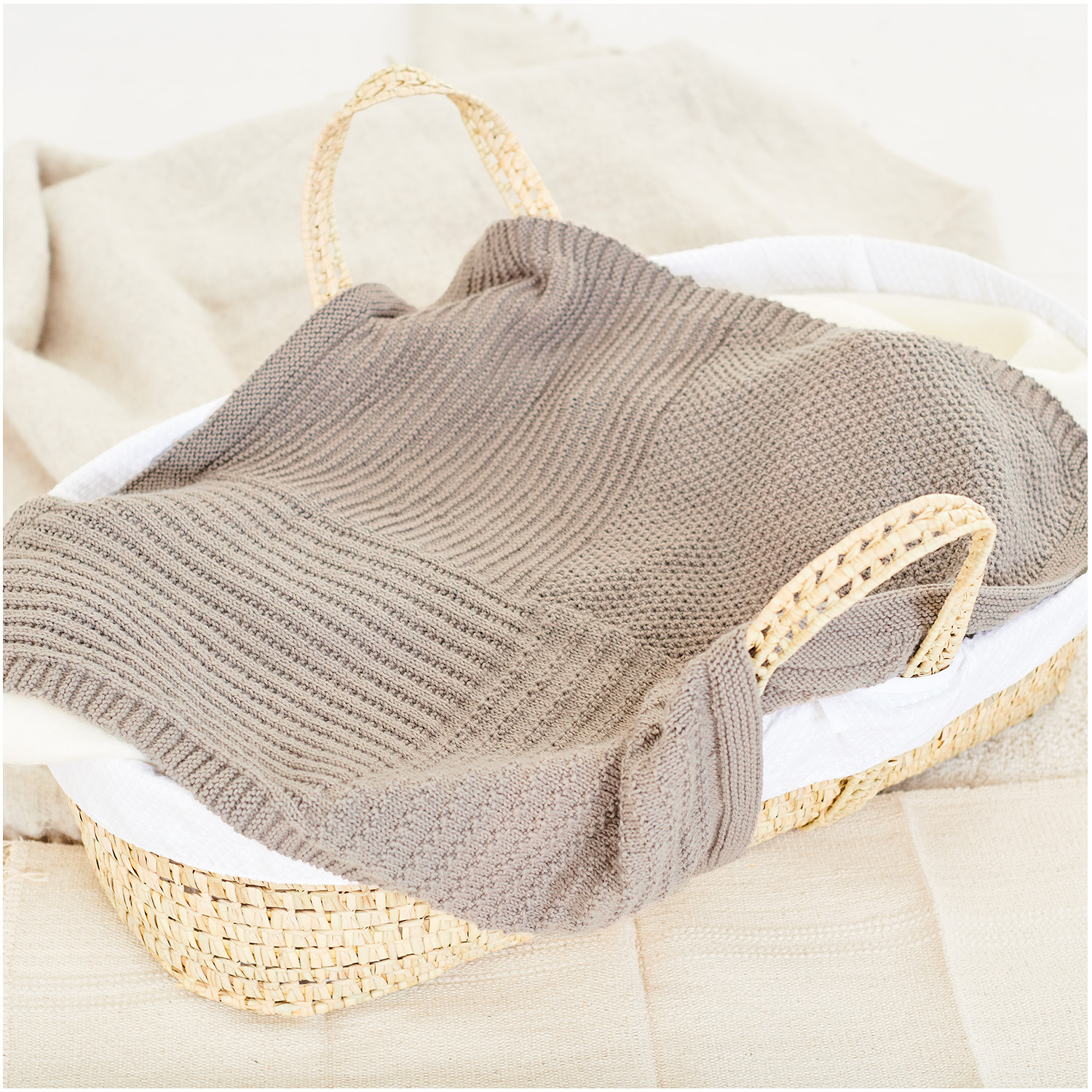 Strickset Decke Modell 11 aus Baby Nr. 38 von Rico Design